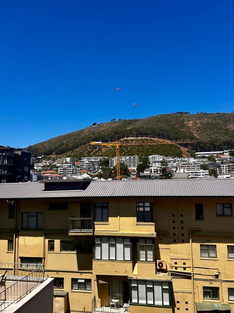 To Let 1 Bedroom Property for Rent in Sea Point Western Cape